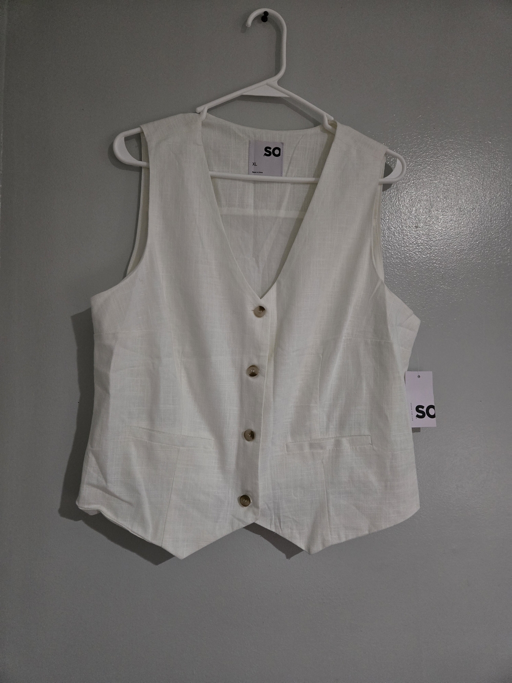 SO Women's Cream Button-Front Vest